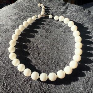 Vintage white beaded necklace